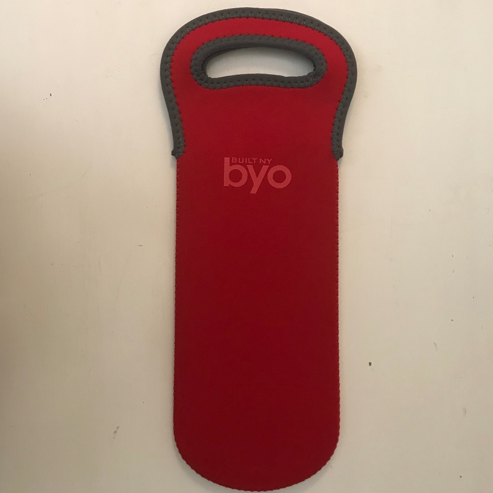 Built NY byo one-bottle tote NWOT